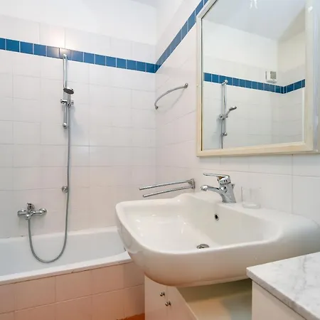 Casa Esmeralda Apartment *